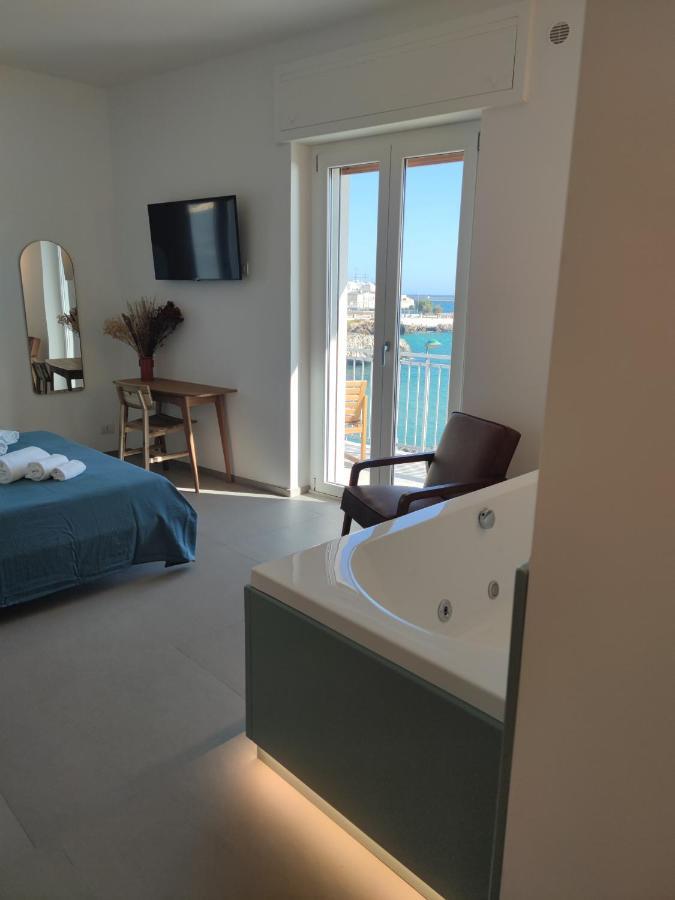 Sfumature D'Amare Hotel Монополи Екстериор снимка